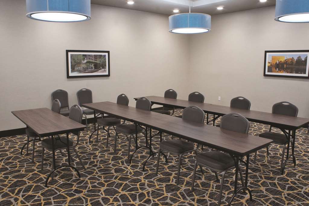 La Quinta By Wyndham Tulsa Broken Arrow Otel Konforlar fotoğraf